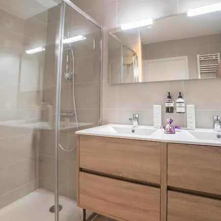 Apartman Casa-jardin Secret: Climatise Avec Piscine Juan-les-Pins