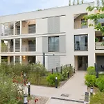 Casa-jardin Secret: Climatise Avec Piscine Apartment *