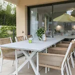 Casa-jardin Secret: Climatisé Avec Piscine Appartement *