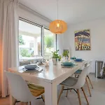 Apartamento Casa-jardin Secret: Climatise Avec Piscine