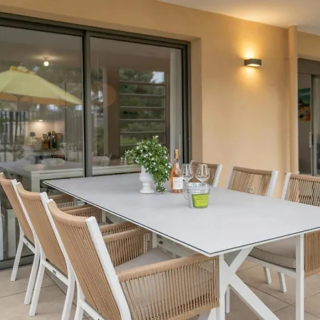 Lägenhet Casa-jardin Secret: Climatise Avec Piscine *