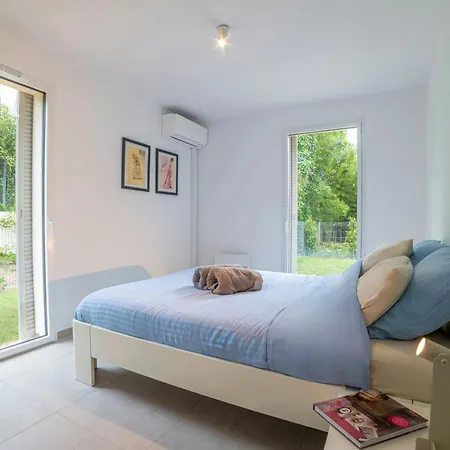Casa-jardin Secret: Climatise Avec Piscine Juan-les-Pins