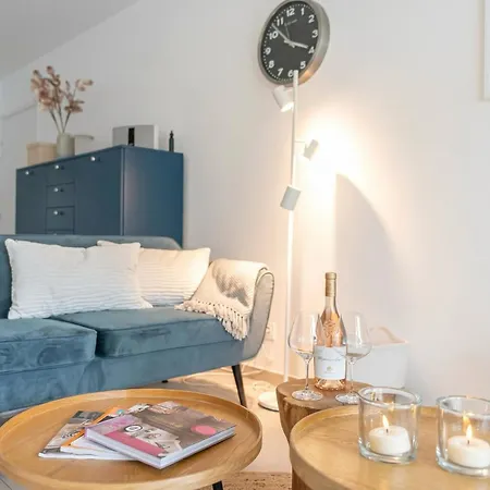 Apartamento Casa-jardin Secret: Climatisé Avec Piscine