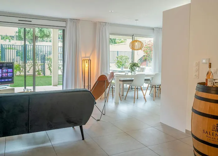 Casa-jardin Secret: Climatise Avec Piscine Lejlighed *