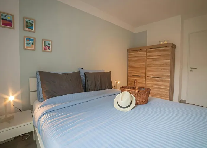 Casa-jardin Secret: Climatise Avec Piscine *