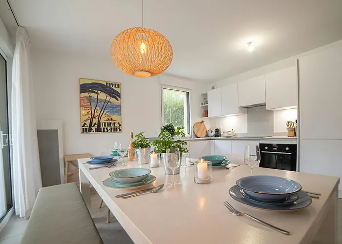 Casa-jardin Secret: Climatise Avec Piscine